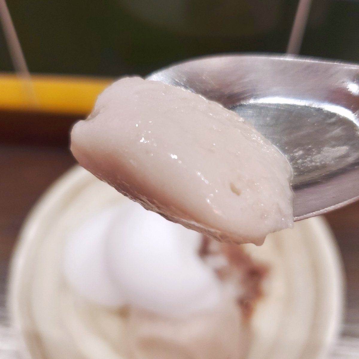 舊情綿綿冰 的餐點圖片：芋頭口味口感很綿密，吃進嘴裡還能吃到
一點點芋頭顆粒，芋頭香味偏淡，甜度適中，不會感到膩口！ 由吃貨胖胖 拍攝
