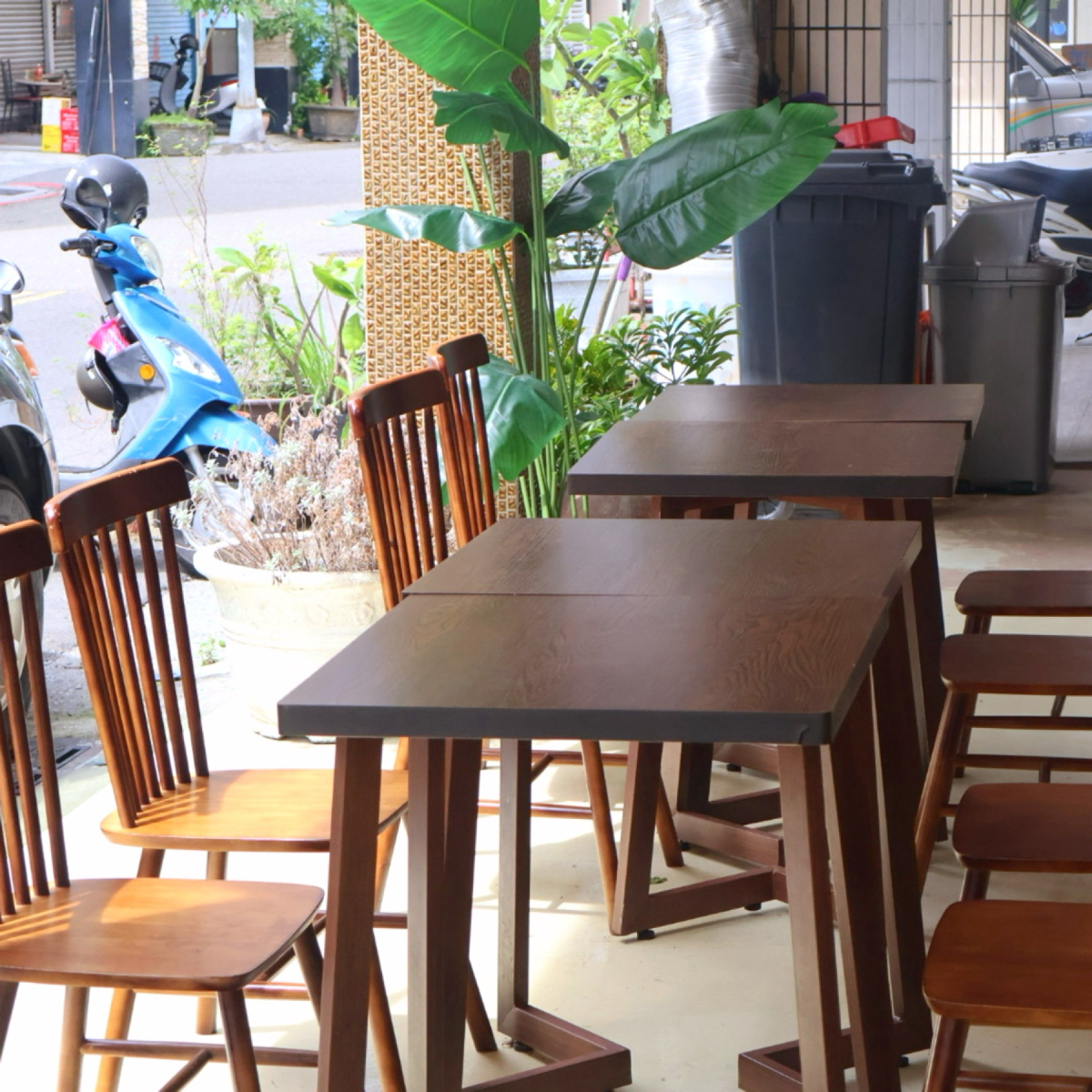 双黃 HHBar&amp; Cuisine の雰囲気の写真： byHIH J 