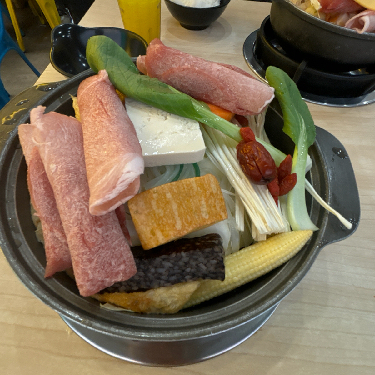 Meal image of 攪攪風味小火鍋 桃園八德店: 藥膳鍋 shot by 米妮