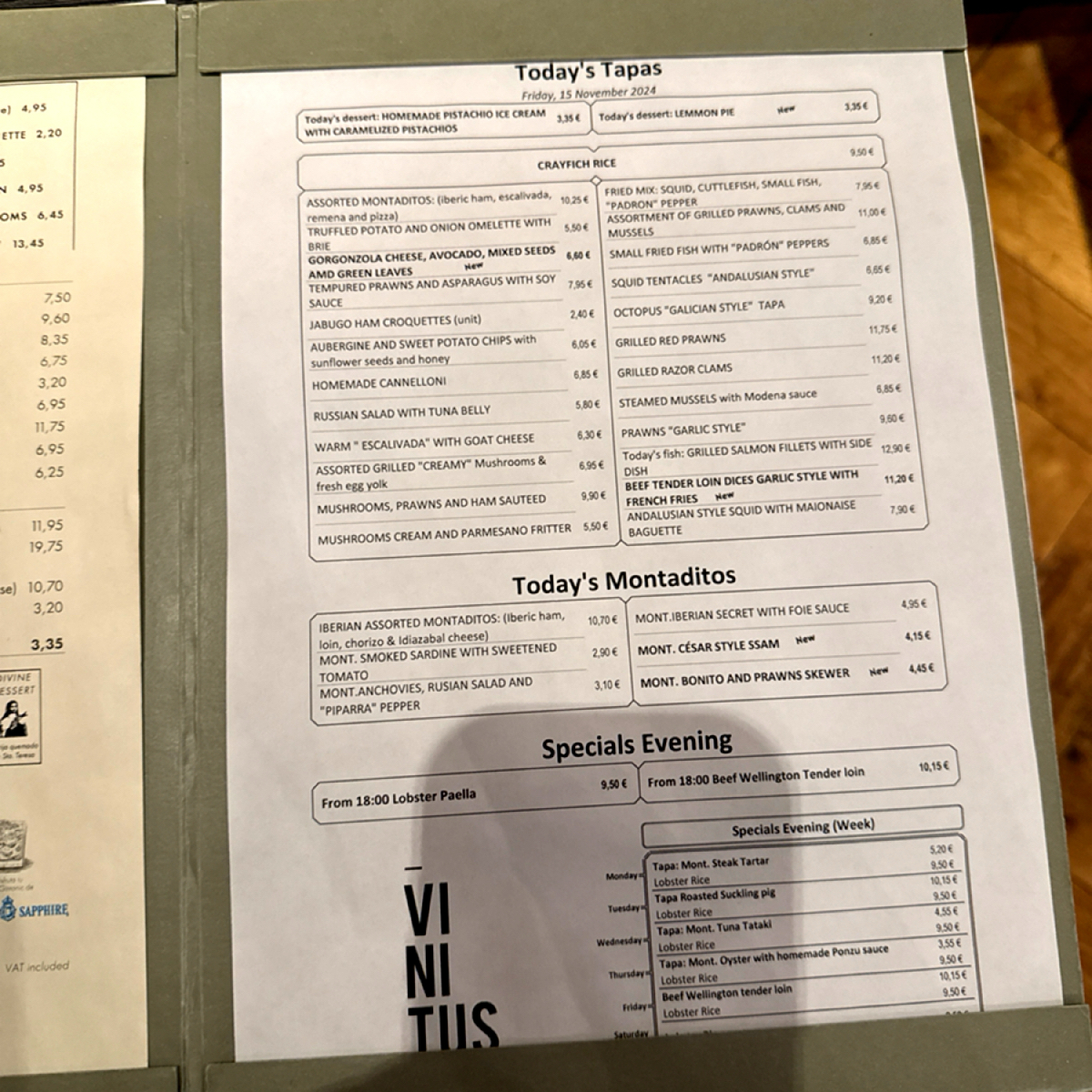 Menu image of Vinitus:  shot by 每個人都在找他的貓
