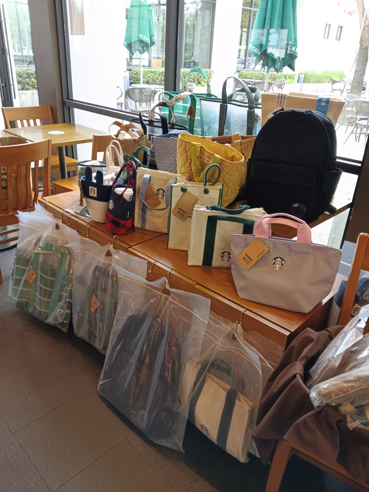 STARBUCKS 星巴克 台中中清門市 のメニューの写真： bychinchillann 