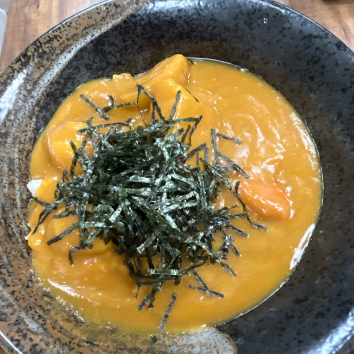 蔬喜丼 的餐點圖片：咖喱排骨飯$120 由珍珠奶綠 拍攝
