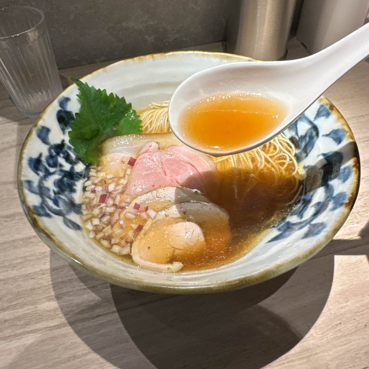 雞吉君拉麵 西門店 のレストランの写真： by破產少年 