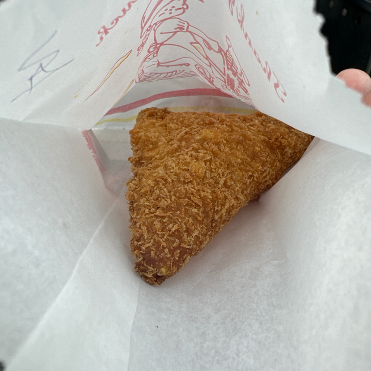 Menu image of 無名炸物店: 三角形狀的玉米酥 shot by 釋晨