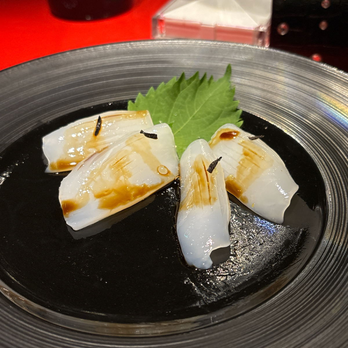 Meal image of K.K. 餐酒館: 這道軟絲就普普，不能說不好吃，不過吃過更好吃的，就只能算普普啦。 shot by 阿官