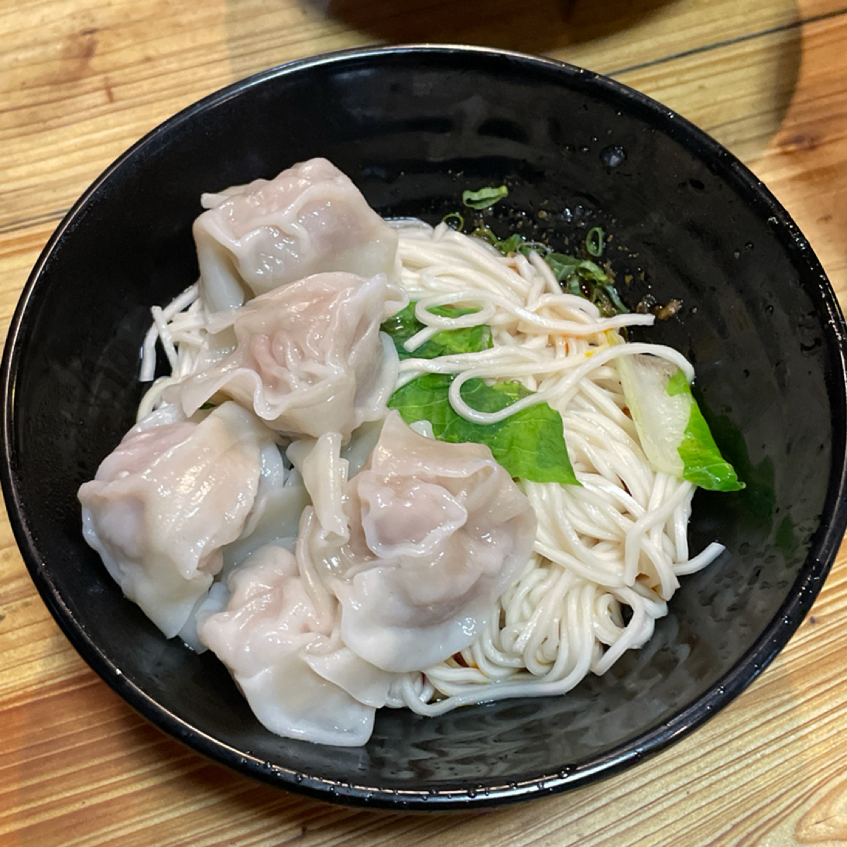 Meal image of 采岳軒重慶抄手麵食: 紅油抄手麵(乾) NT$105 shot by Freddy Liu