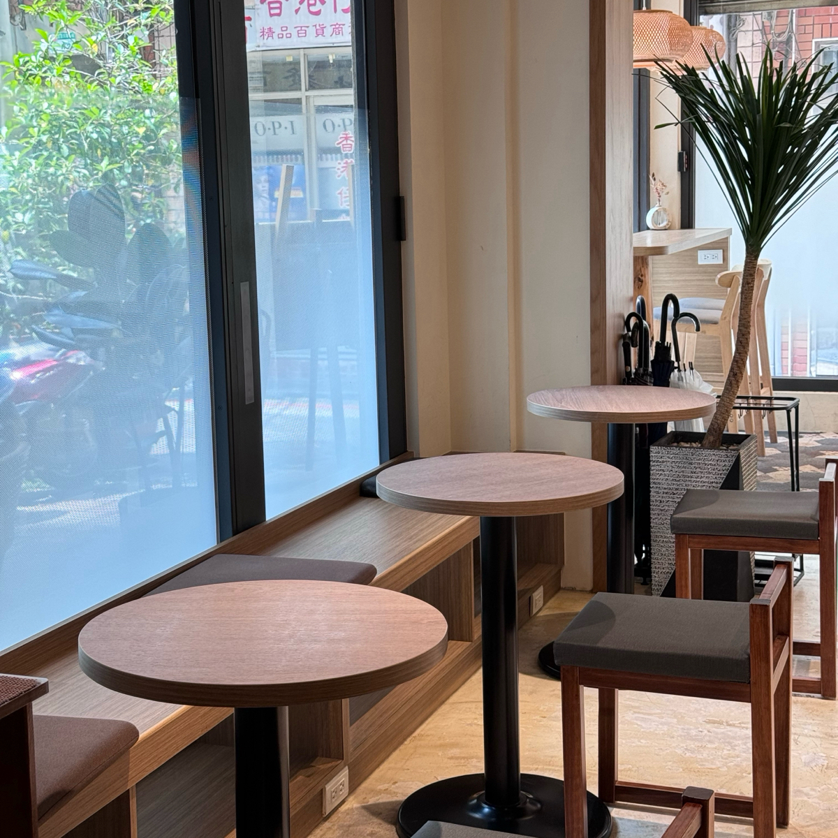 Vibe image of 哩家咖啡 LI-HOUSE Cafe:  shot by Ina