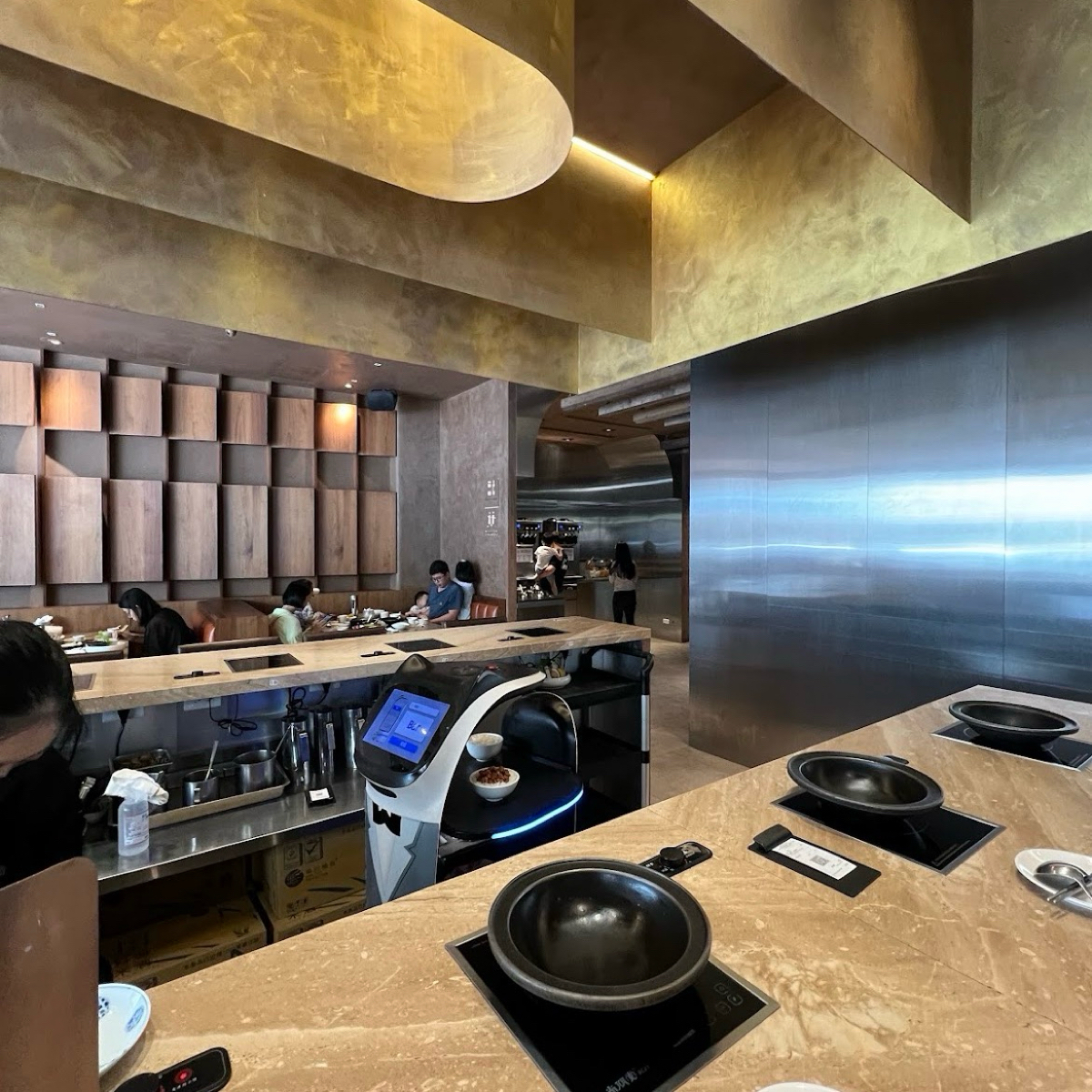 Vibe image of 萬客什鍋 青海店:  shot by LESTER