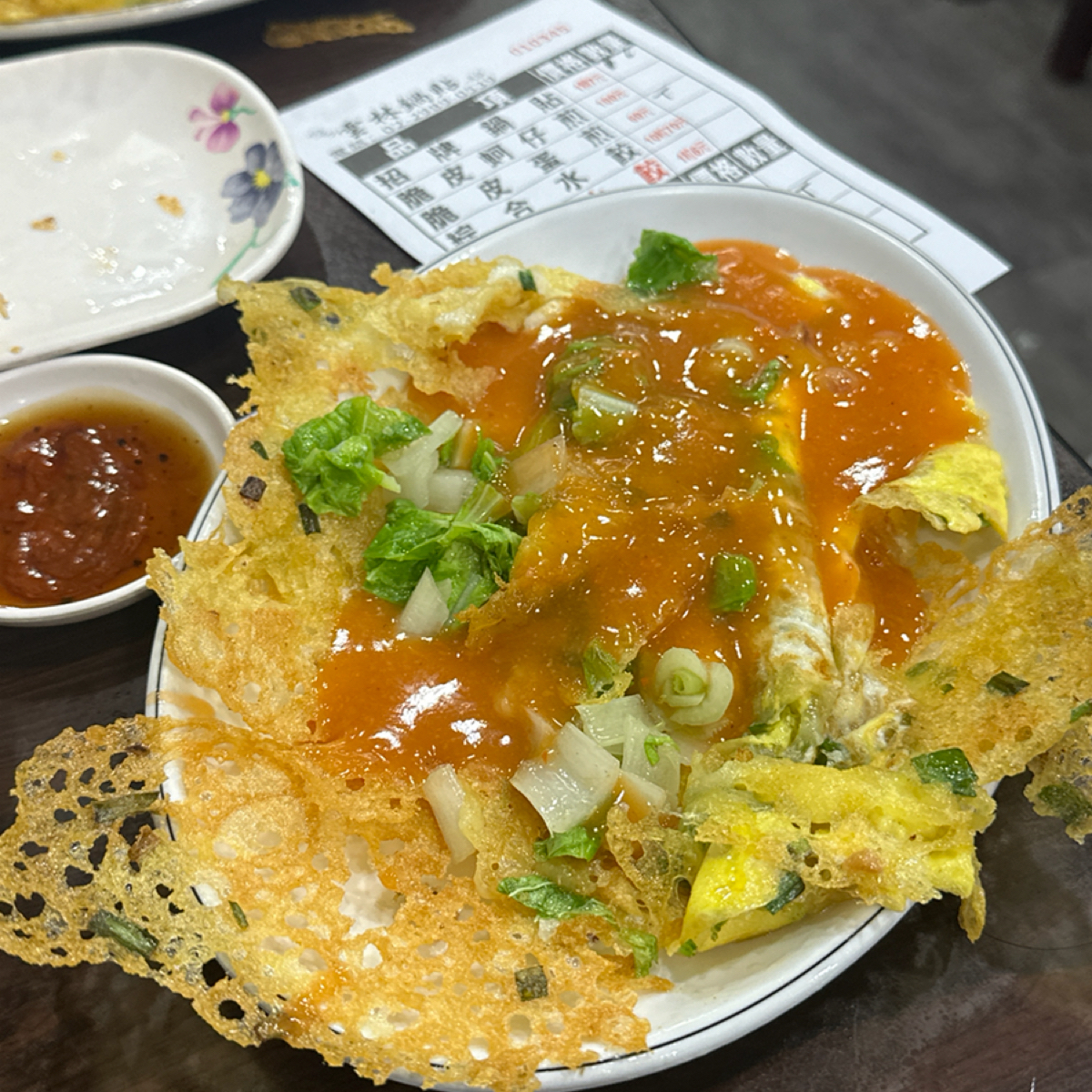 雲林鍋貼 的餐點圖片：▪️ 脆皮蛋煎$60

拜託！如果有來吃這家，一定要點一份蛋煎來吃！
邊邊酥酥脆脆，醬料甜鹹，簡直超 由草莓肉鬆蛋吐司 拍攝