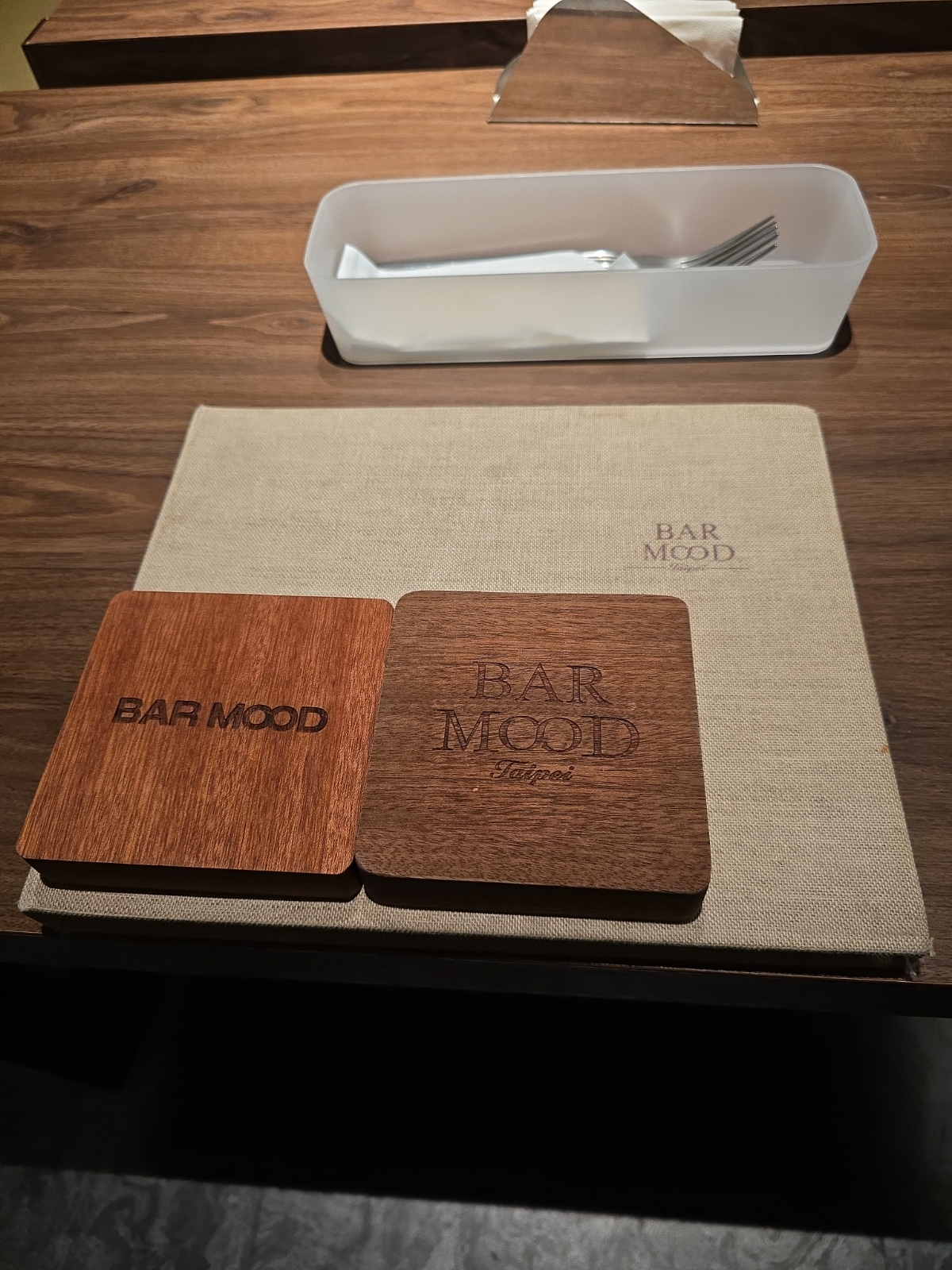 Menu image of Bar Mood Taipei 吧沐: 菜單封面 shot by 永遠的新手