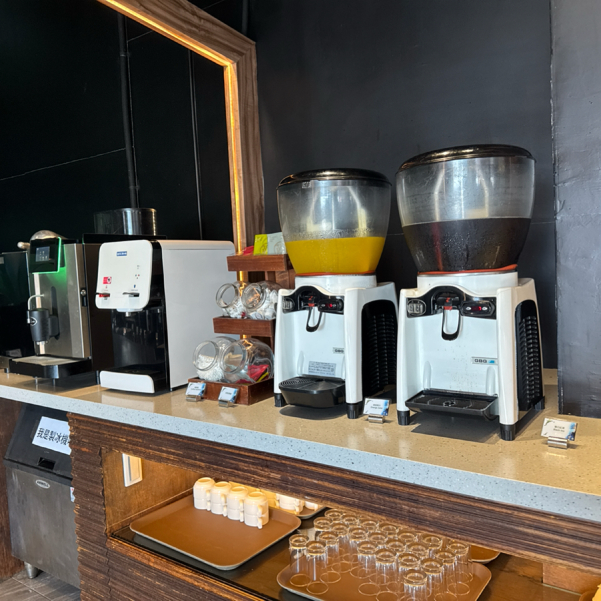 晴朗餐廳X Chill Lounge 頭城店 の雰囲気の写真： by凱莉 