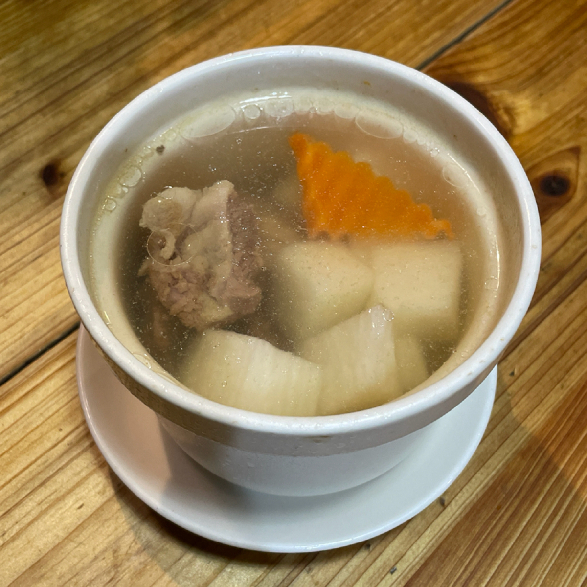 Meal image of 采岳軒重慶抄手麵食: 山藥排骨湯 NT$65 shot by Freddy Liu