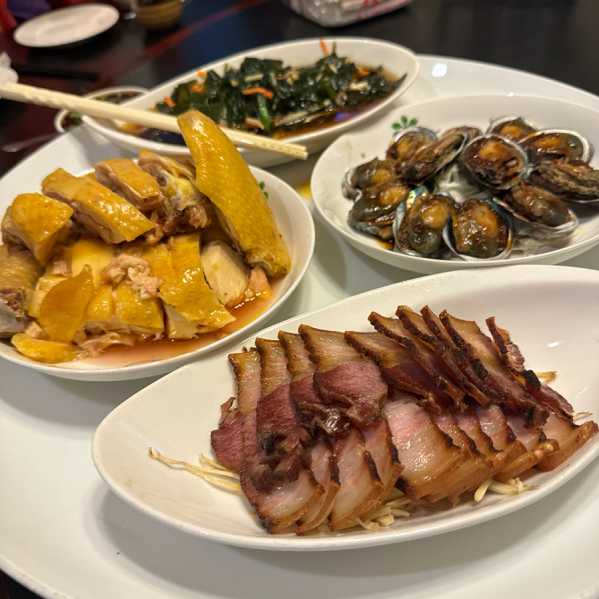 石庭客家小館 のレストランの写真：土雞肉、淡菜..拼盤 by食、動、健康 