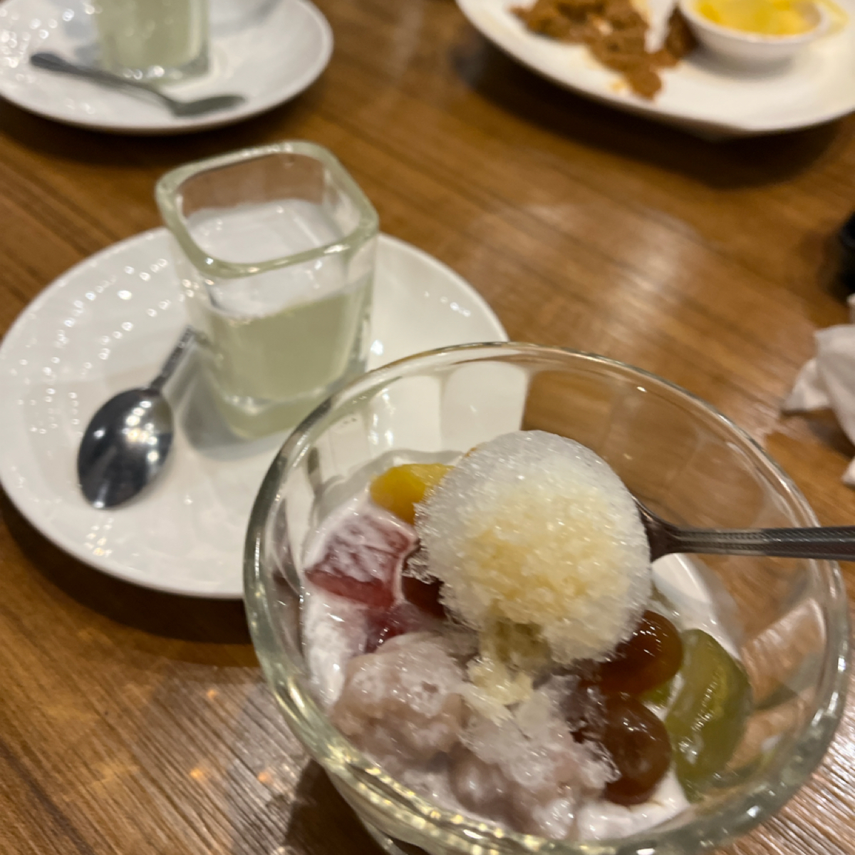 Meal image of 熱浪島南洋蔬食茶堂 員林店: 摩摩渣渣&amp;七葉奶酪（套餐選擇之二） shot by Qoo