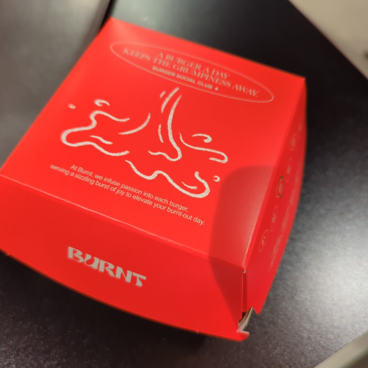 BURNT_BURGER_SOCIAL_CLUB のレストランの写真：包裝簡潔 byYJ 