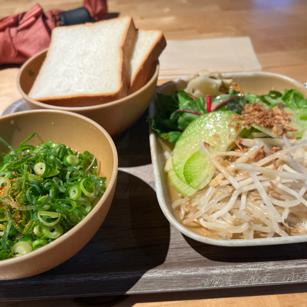 Meal image of 都野菜 賀茂 烏丸店: 烏龍麵自己燙 蔥加到滿 shot by 七咪