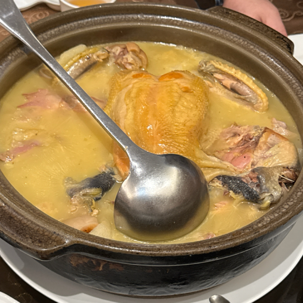 驥園川菜餐廳 のレストランの写真：竹笙雞湯 byYunwannaeat 