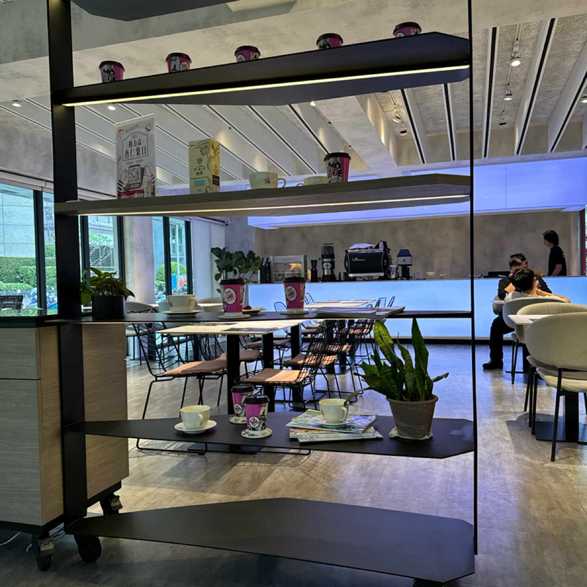 ELLE CAFÉ Dunnan 敦南 的外觀氛圍圖片： 由白熊先生 拍攝